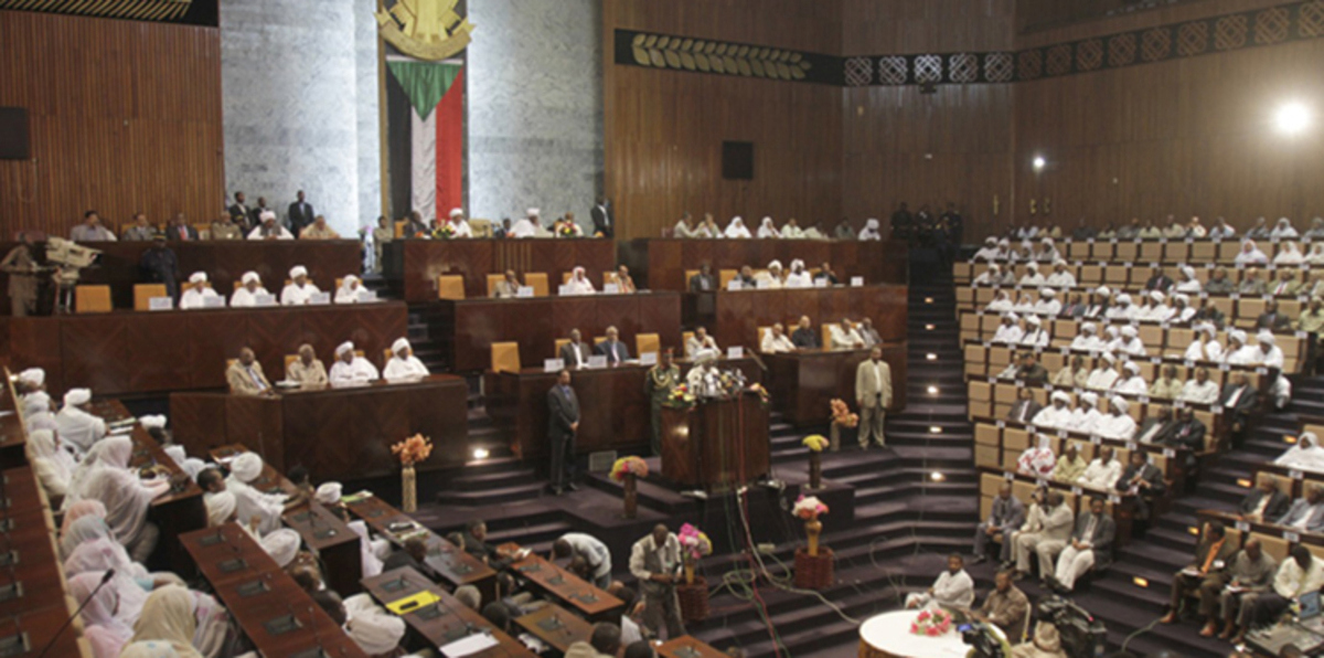 البرلمان السوداني يستنكر اعتقال عدد من السودانيين في مصر