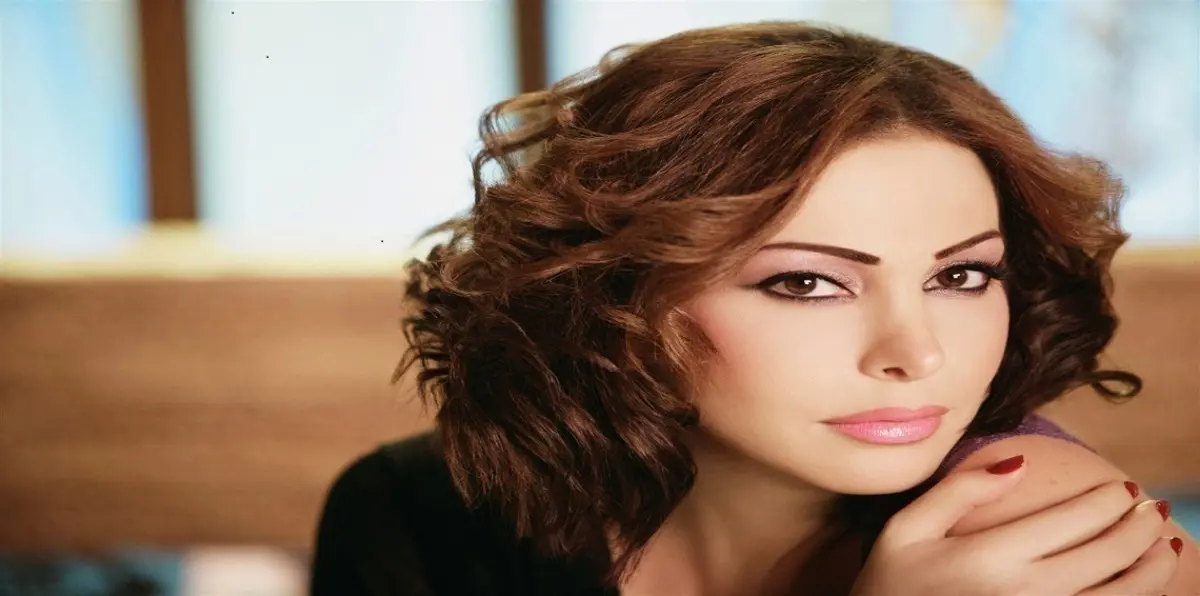 أمل حجازي تعتزل الفن وترتدي الحجاب