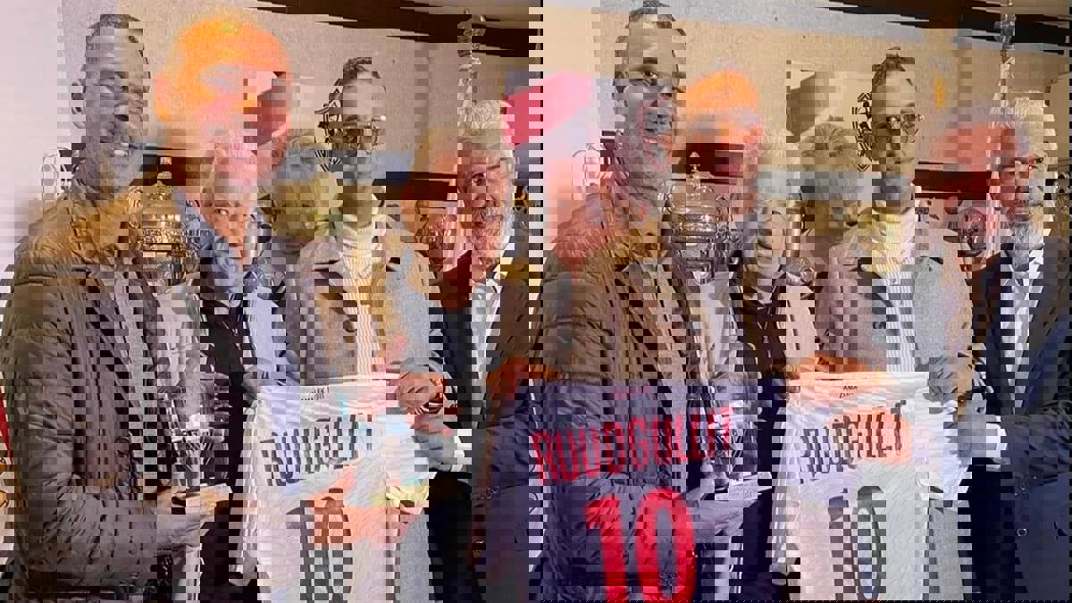 رود خوليت أسطورة الكرة الهولندية يتمنى فوز الزمالك على الهلال في سوبر لوسيل (فيديو)