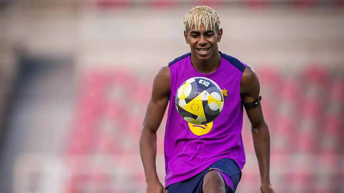 الكرة الذهبية 2025: لامين ينافس نجم ريال مدريد على أول جائزة