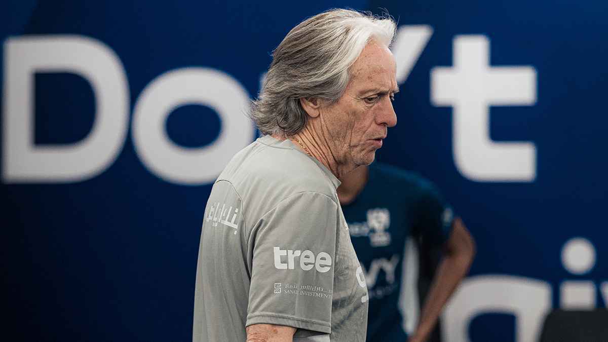 انتهى وقته ولا بد من قرار عاجل.. آل الشيخ يطالب برحيل جيسوس (فيديو)