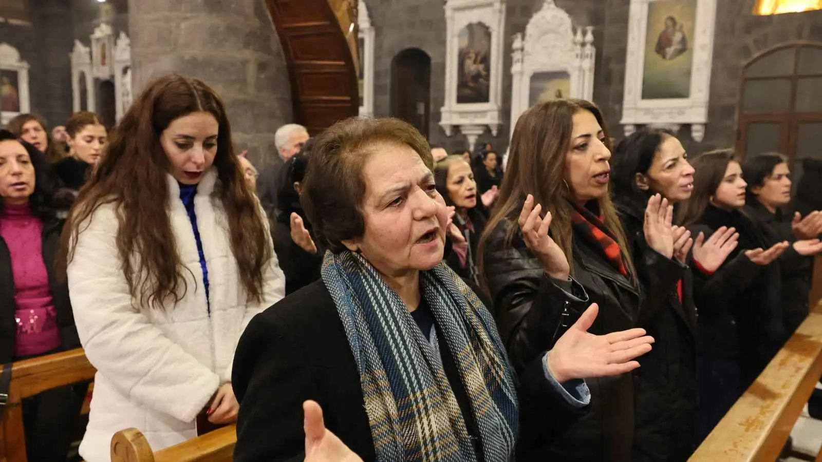 سوريا.. كيف يحتفل المسيحيون بـ"أول عيد ميلاد" بعد سقوط الأسد؟