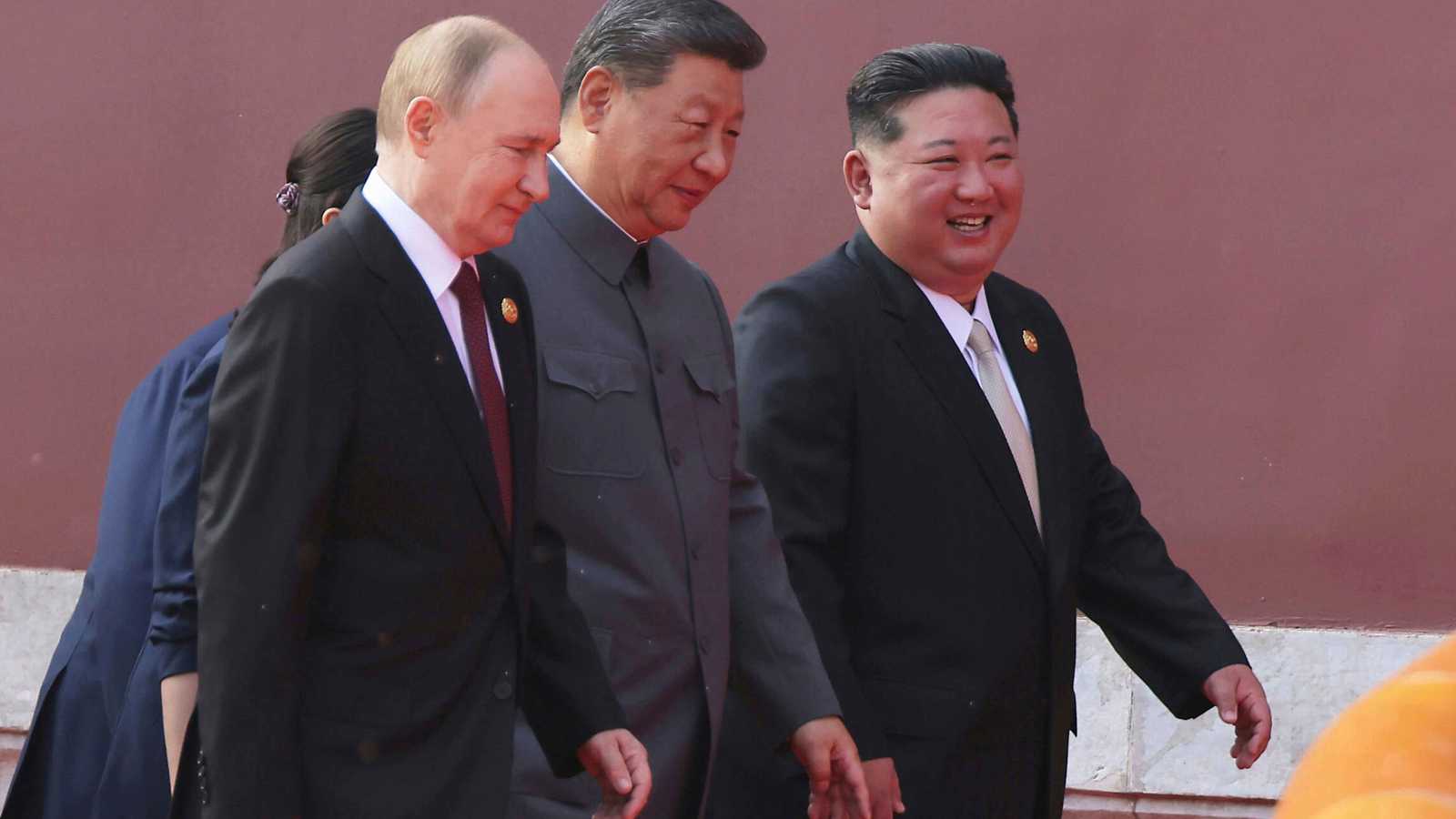 الصين وروسيا وكوريا الشمالية.. تقارب "ظرفي" أم تحالف استراتيجي؟