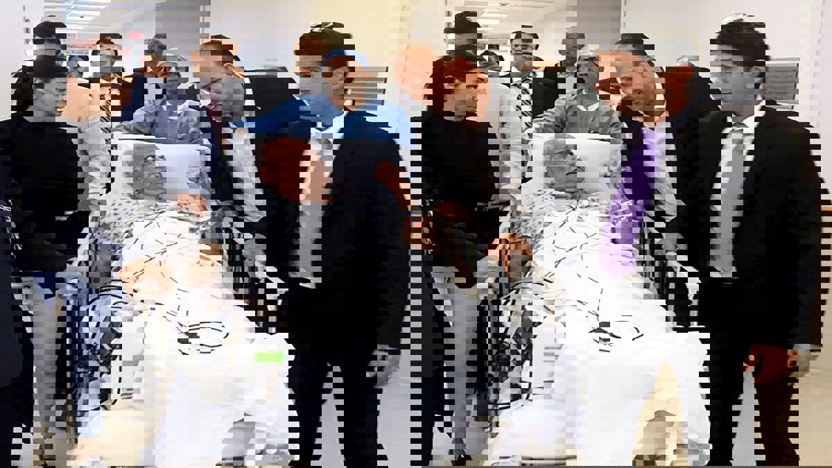 مستشفى إسرائيلي: صائب عريقات في وضع حرج