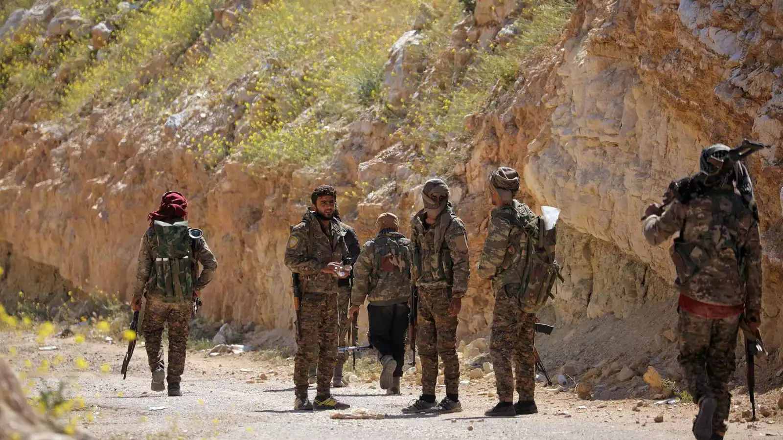 سانا: "قسد" تستهدف نقاط الجيش ومنازل الأهالي في حميمة شرق حلب