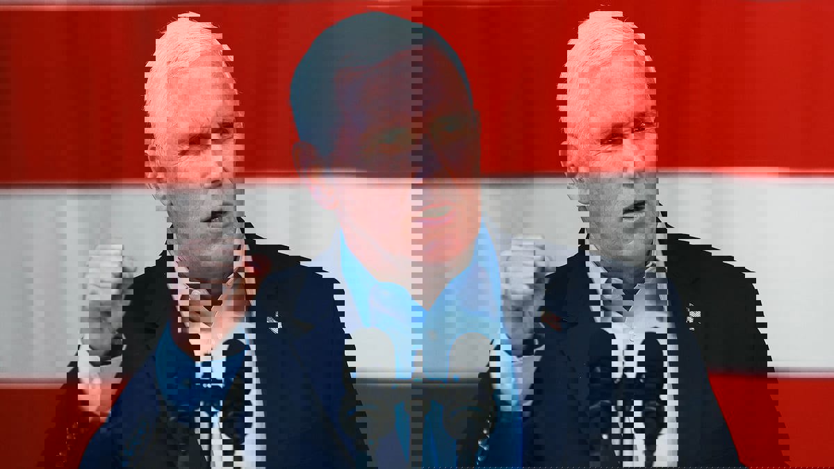 مايك بنس يقدم وثائق ترشيحه للرئاسة الأمريكية