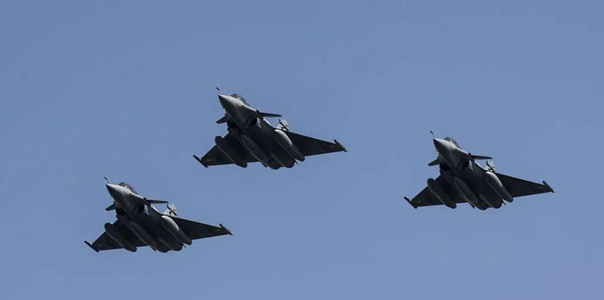 طائرات حربية تجدد قصف مدينة درنة الليبية