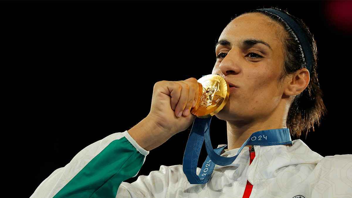إيمان خليف ترد على دعوات سحب الميدالية الذهبية الأولمبية (صورة)