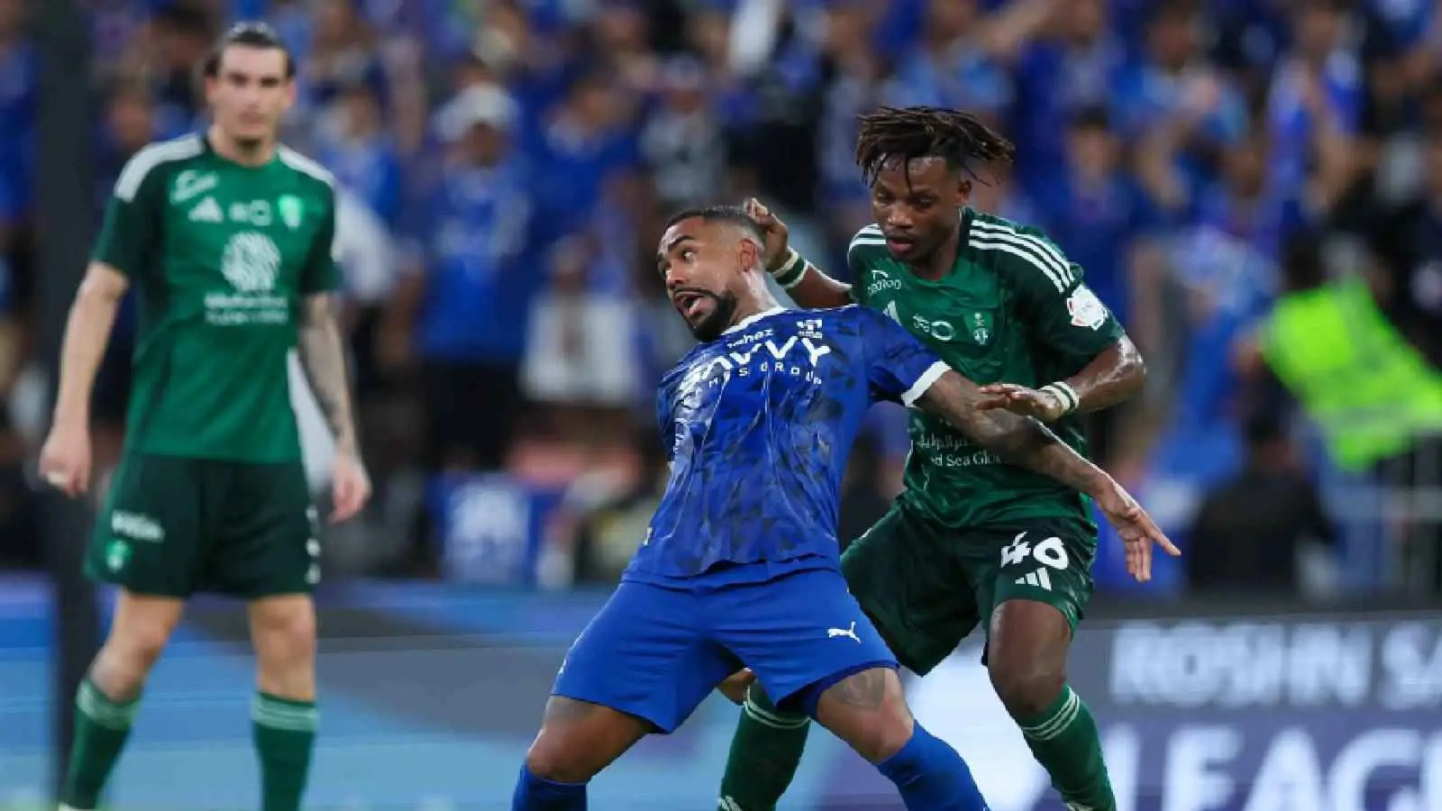 لماذا سيكون الكلاسيكو السعودي أصعب على الهلال من الأهلي؟ (فيديو)