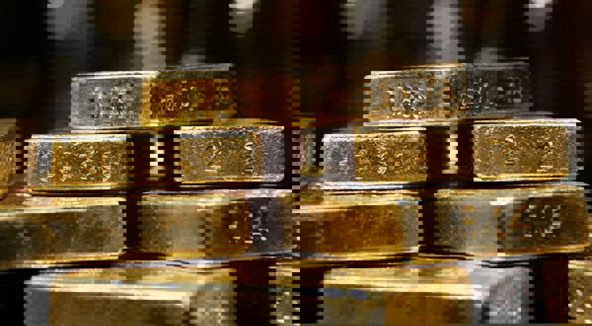 الذهب يتجه نحو أكبر ارتفاع شهري في عام تقريبًا في ظل توترات الشرق الأوسط 