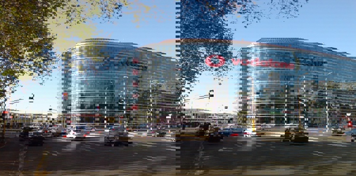 "فودافون" و"أورنج"  ترفضان شروط رخصة "الجيل الرابع" للمحمول في مصر