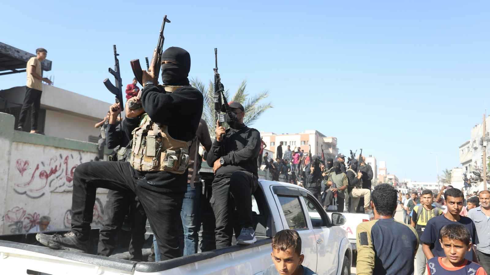 مجموعة مسلحة تحذر حماس من التحرك في مناطق سيطرتها شمال غزة