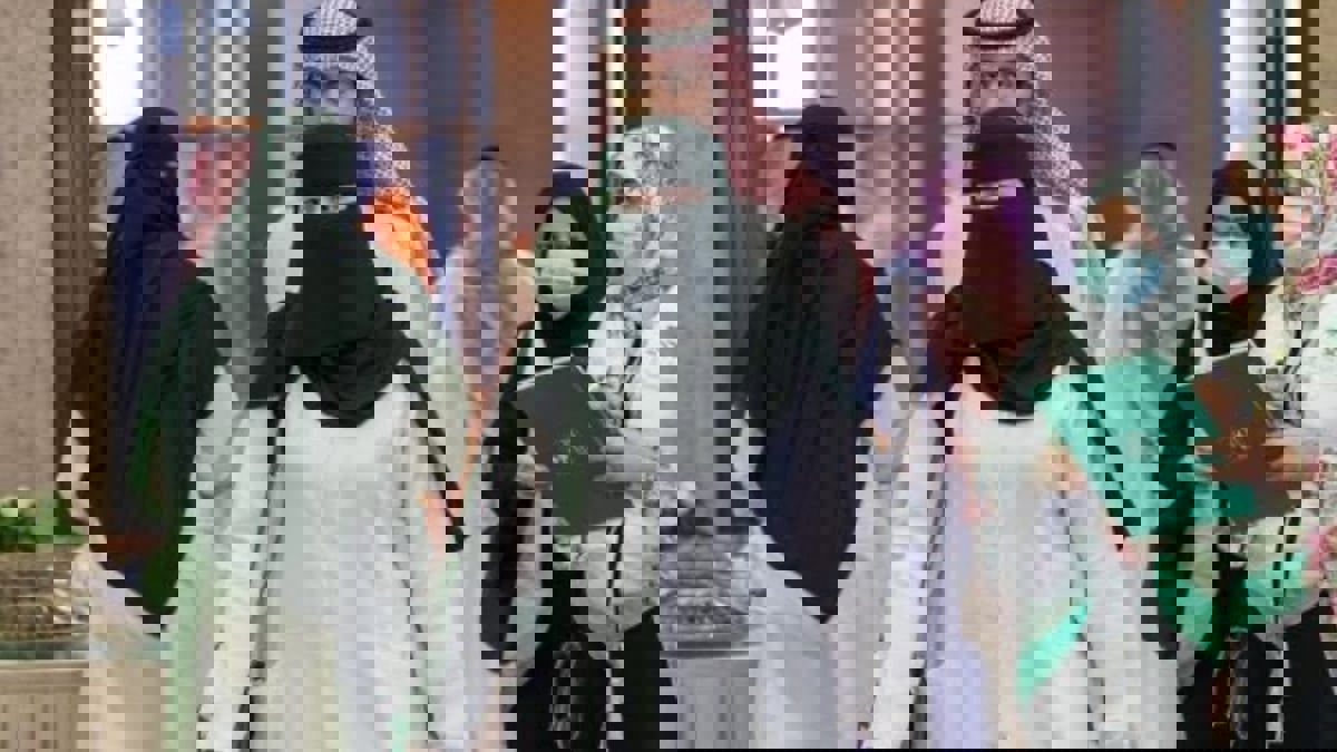 "الصحة السعودية" تكشف تفاصيل قرار زي الممارسين الصحيين