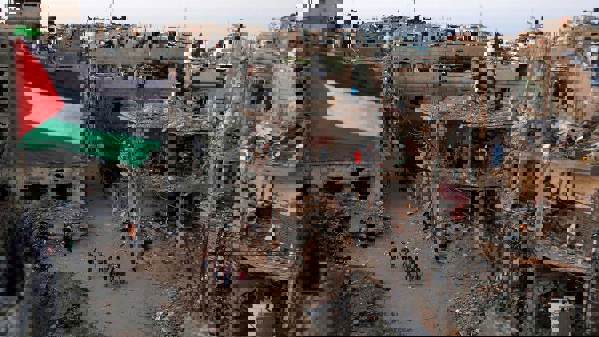 قياس المسافة المتبقية على بوابة جهنم