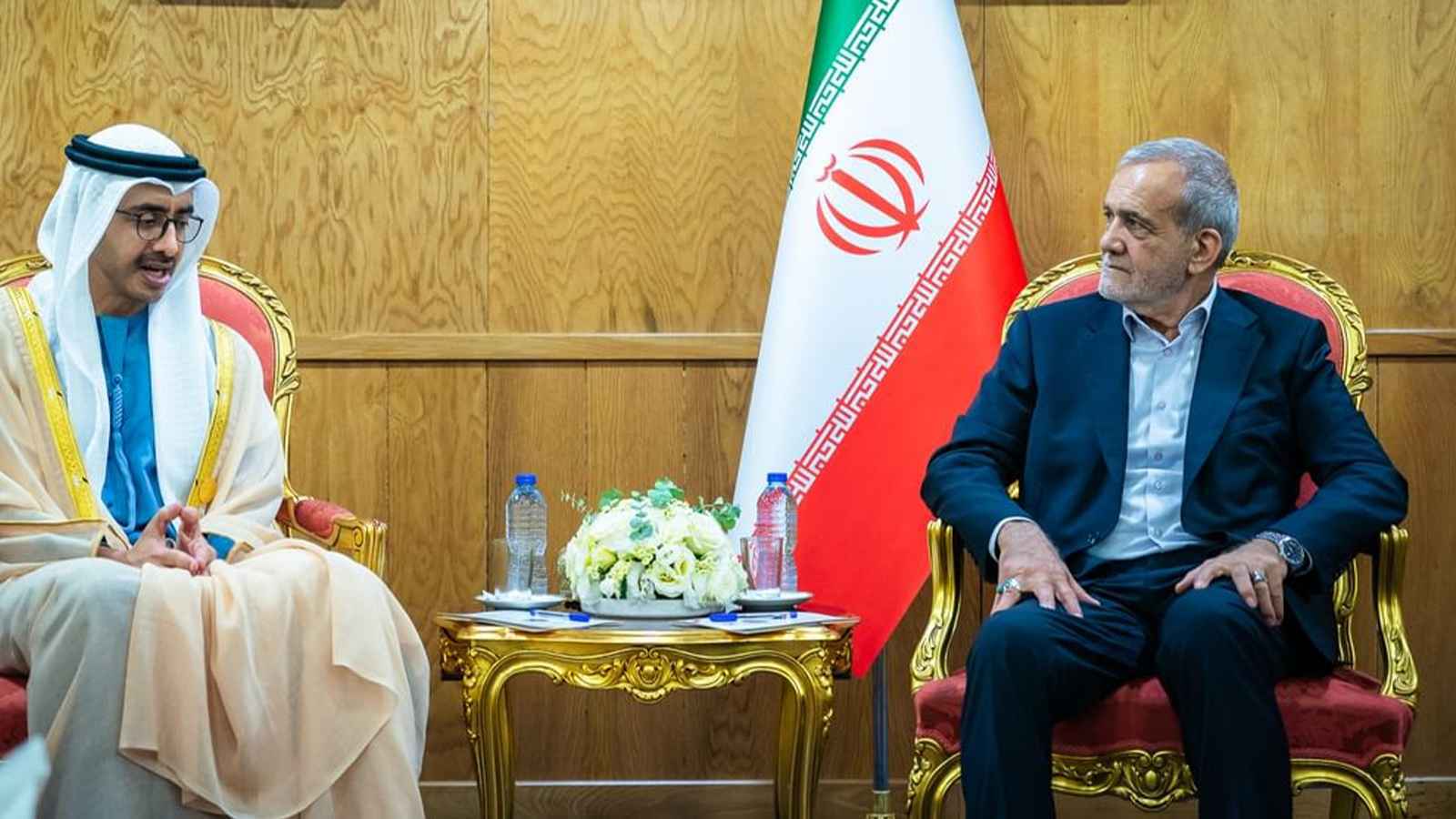 عبدلله بن زايد يؤكد حرص الإمارات على تعزيز التعاون مع إيران