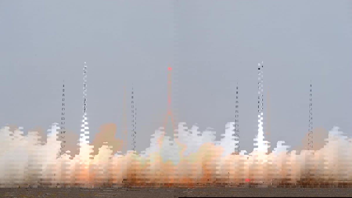 الصين تطلق 7 أقمار صناعية لمراقبة الأرض والمدن الذكية
