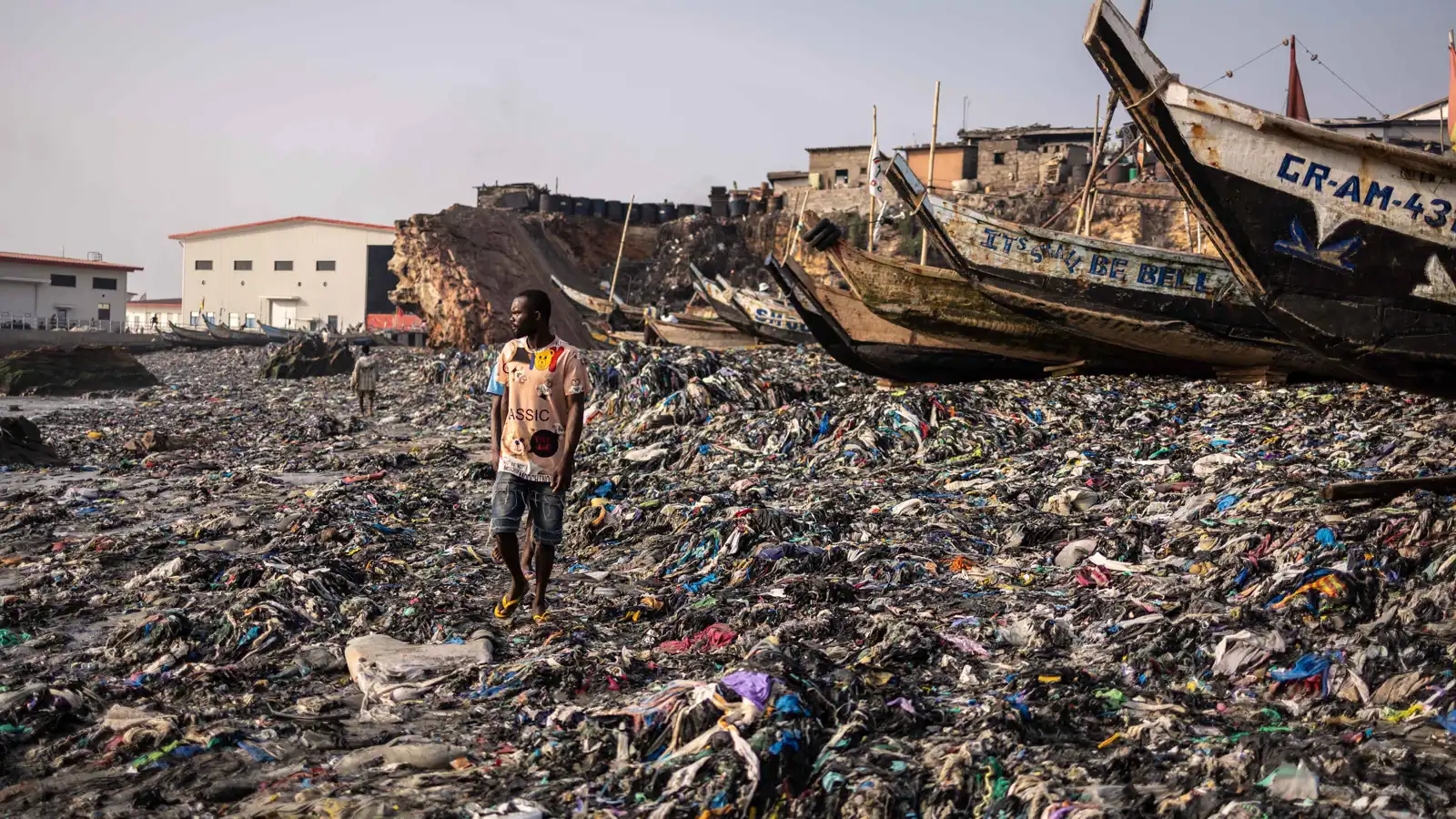 معظمهم أطفال.. مصرع 15 شخصاً إثر غرق قارب شرق غانا