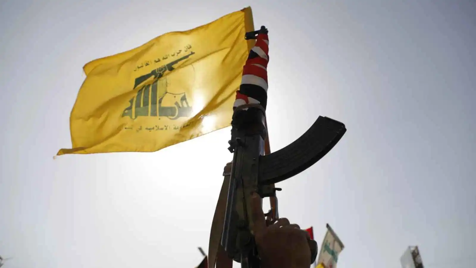 من بيروت إلى كارتيلات منظمة.. كيف تحوّل حزب الله إلى "أخطبوط المخدرات"؟