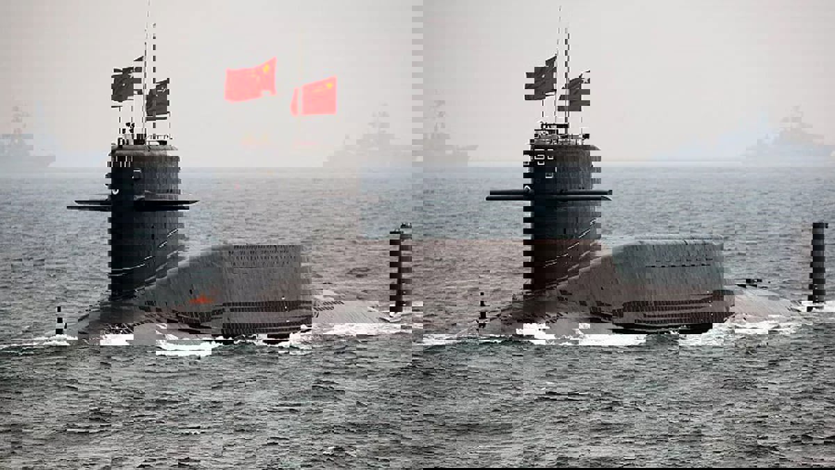  بكين تطالب مانيلا بحل التوترات في بحر الصين الجنوبي