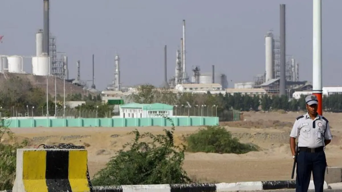 اليمن.. قوات الحزام الأمني تحبط محاولة لاقتحام شركة مصافي عدن