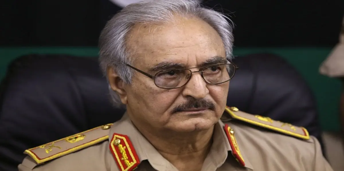 خليفة حفتر يزور تونس قريبًا بدعوة من الرئيس السبسي