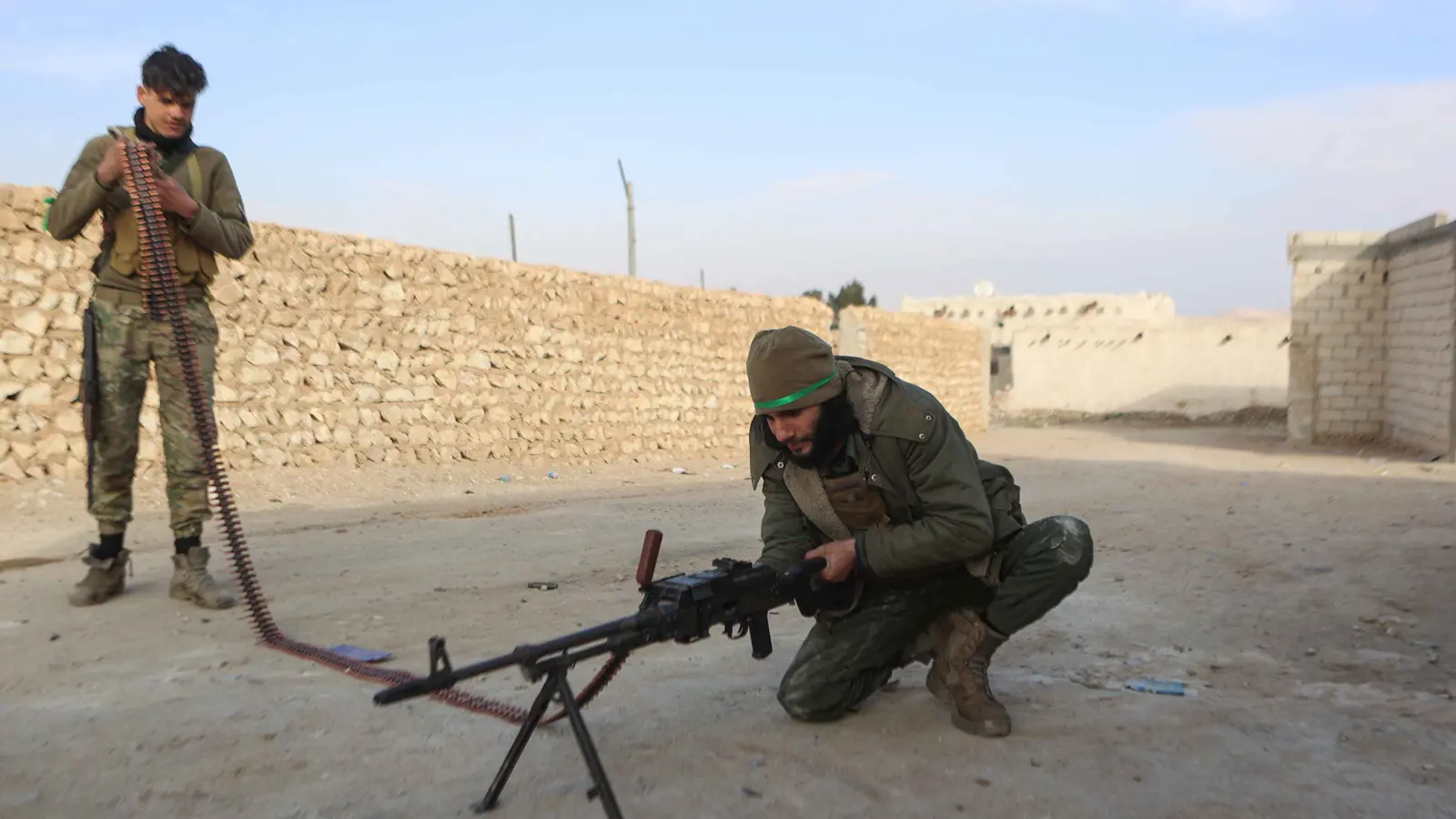 توسيع جبهات المواجهة في كوباني وسط مخاوف من تدخل تركي مباشر