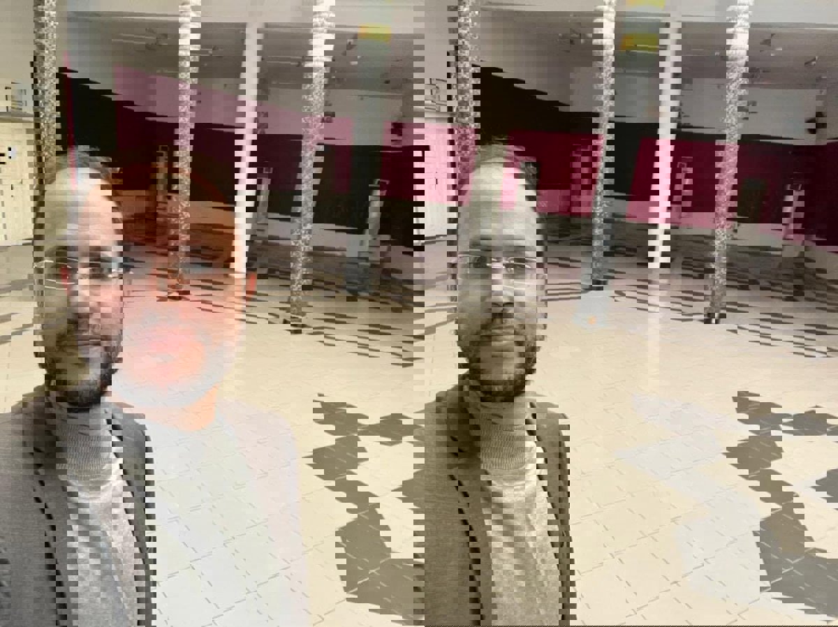 مقتل الشاعر الفلسطيني رفعت العرعير في غزة