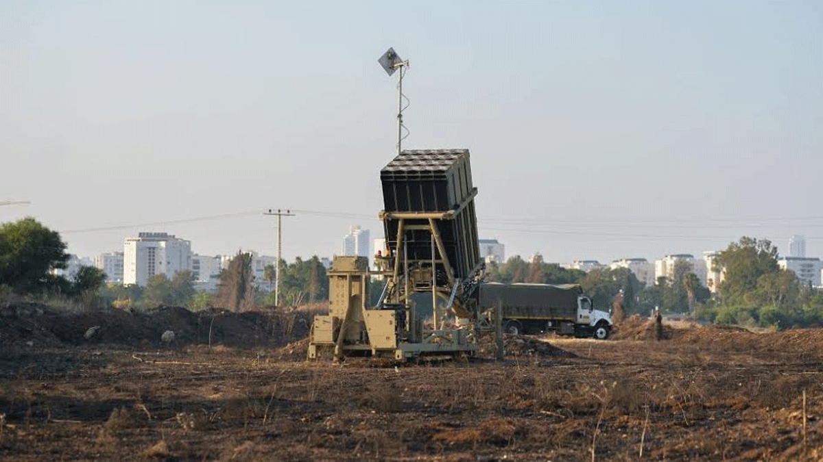 تقرير: إسرائيل تنشر صواريخ دفاع جوي في تل أبيب تحسبًا لهجوم إيراني
