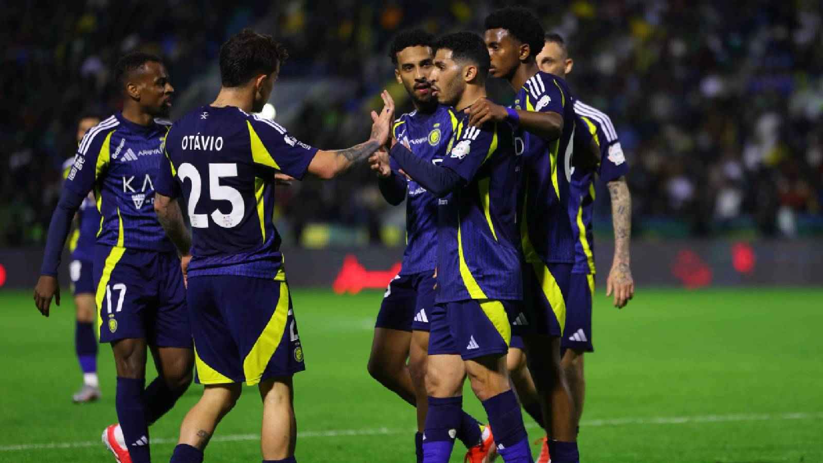 تعليق مثير من بيولي حول مستقبل تاليسكا مع النصر السعودي