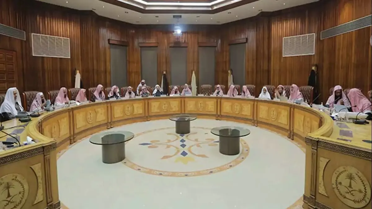 أول تعليق سعودي رسمي على تصريحات ماكرون عن الرسوم المسيئة