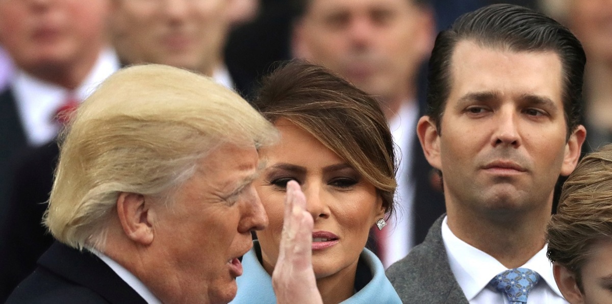 رسائل تظهر أن ممثل ادعاء روسيا عرض على ابن ترامب معلومات عن كلينتون‎