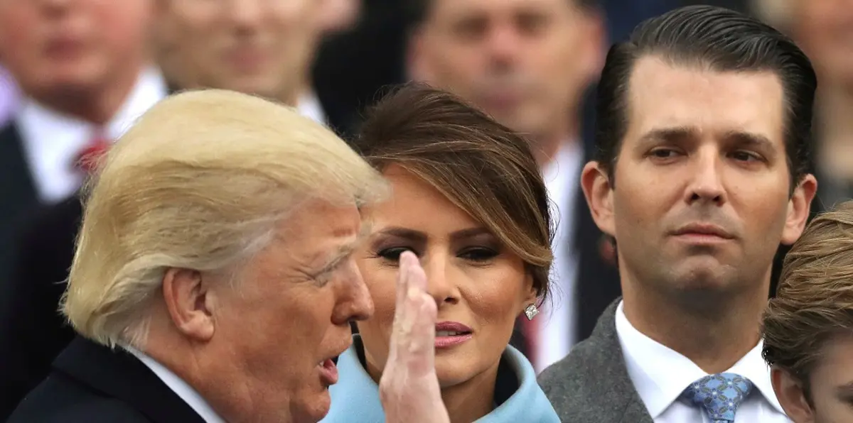 رسائل تظهر أن ممثل ادعاء روسيا عرض على ابن ترامب معلومات عن كلينتون‎