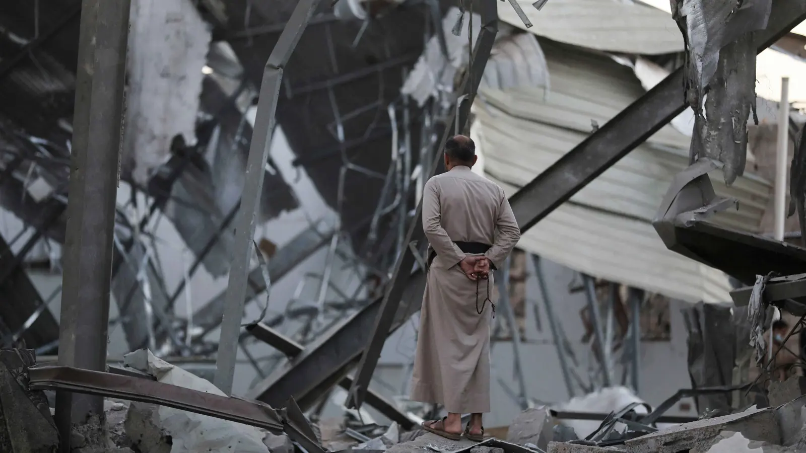 ما وراء "فضيحة سيغنال".. استراتيجية ترامب في اليمن بحاجة لتدقيق أكبر