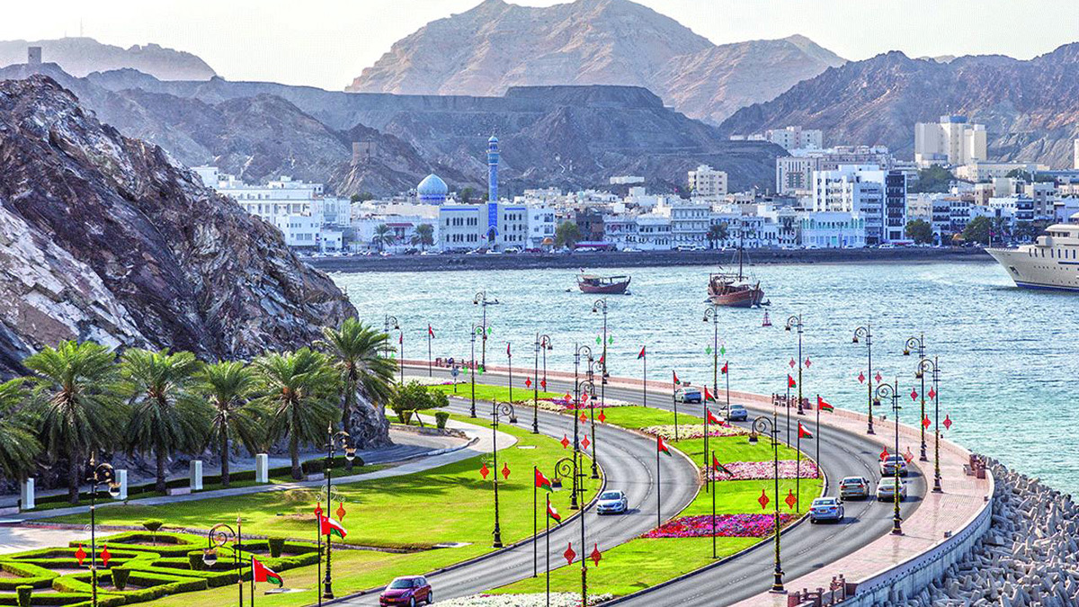 هبوط عجز ميزانية سلطنة عمان بنسبة 43 % في 11 شهرًا