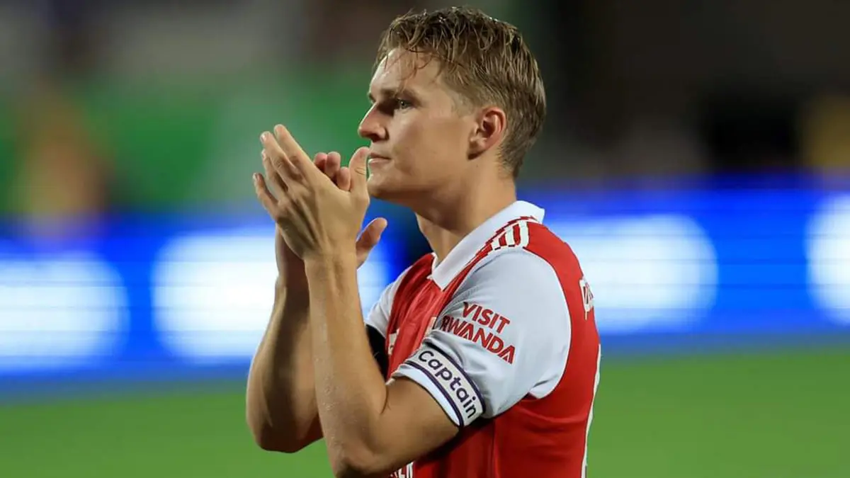 أوديغارد: فخور وممتن للغاية بمنحي شارة قيادة آرسنال