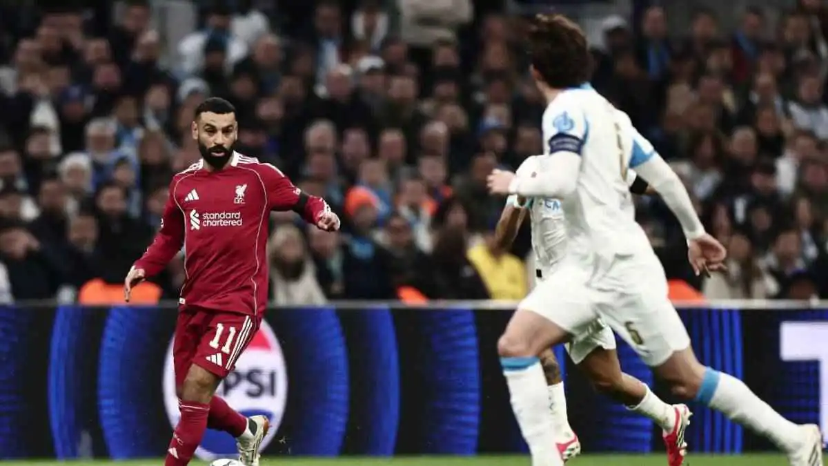 4 أسئلة في أخطر 6 أشهر.. كيف يخرج محمد صلاح من الباب الكبير؟