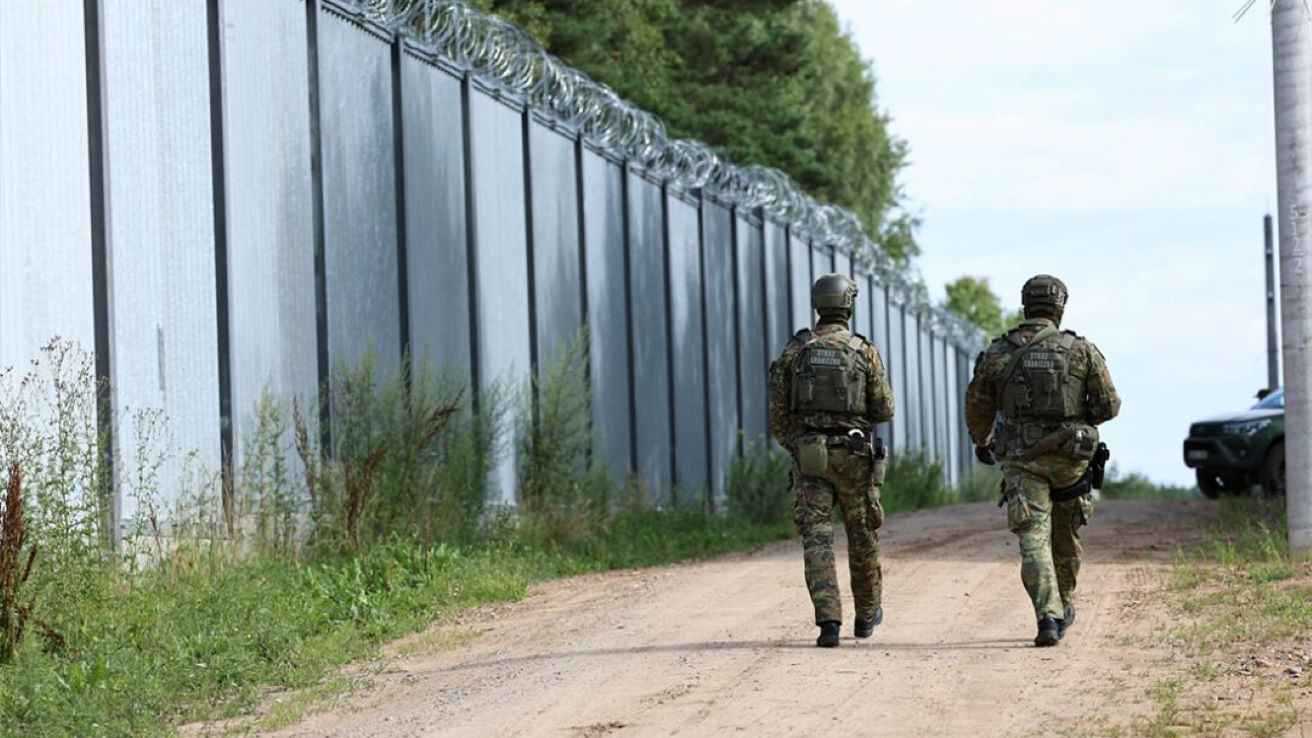 قبل القمة المرتقبة.. روسيا تشن حرباً "هجينة" على بولندا