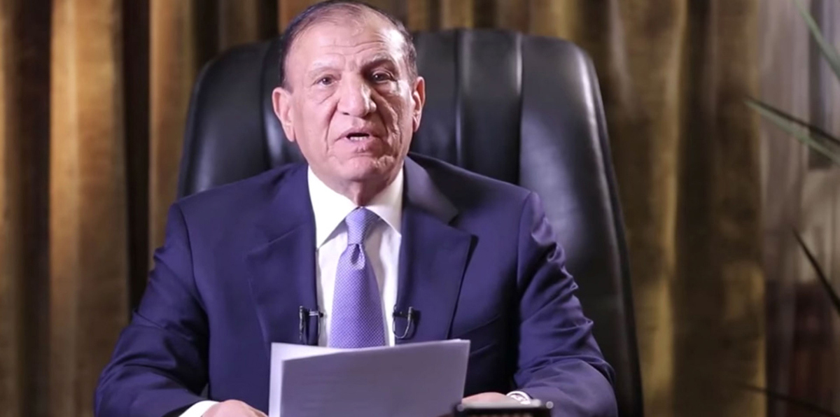 قاض إخواني منشق يؤكد تواصل سامي عنان بالإخوان.. ونجل الفريق يرد (فيديو)