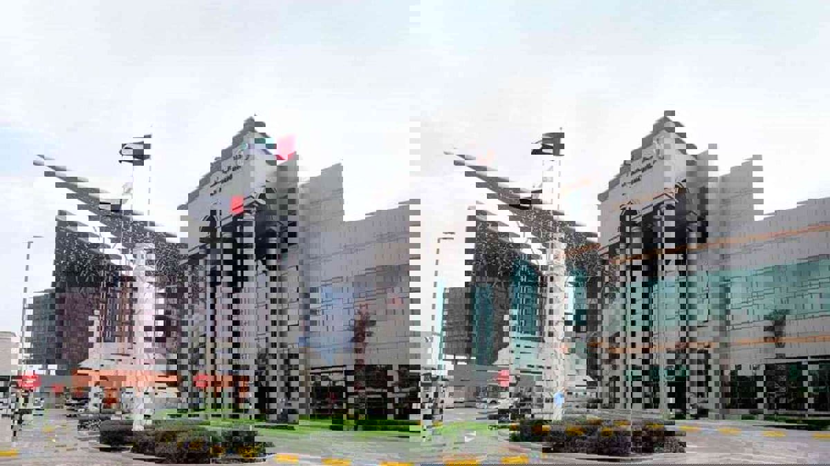 الإمارات.. شركة أجرة تقاضي سائقا ارتكب مخالفات بقيمة 3800 دولار