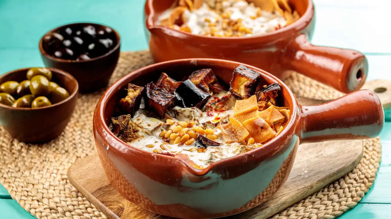 فنّ الطبقات.. كيف أصبحت الفتّة عنوانا لمائدة رمضان؟