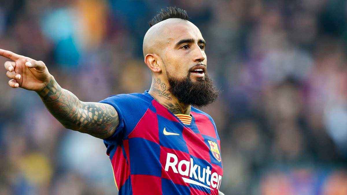 بالأربعة.. فيدال يسخر من ريال مدريد (فيديو)