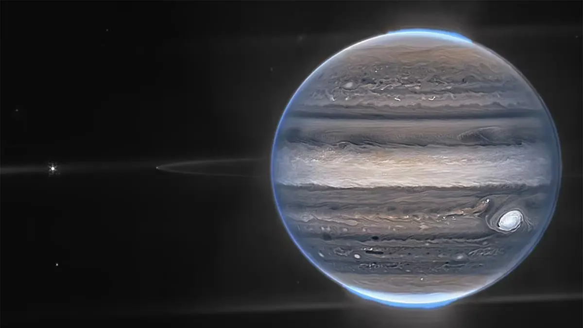 لأول مرة.. مسبار جونو يرصد دوامات وقمم سحب المشتري بتفاصيل مذهلة (صور)