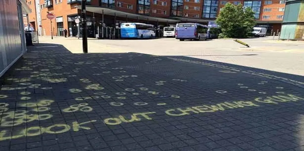 بريطانيا تشّن حملة ضد دوائر صفراء على الأرصفة