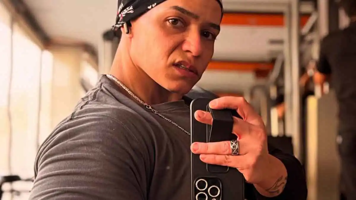 "بيج ياسمين" تهاجم المطالبين بسجنها لتشبهها بالرجال (فيديو)