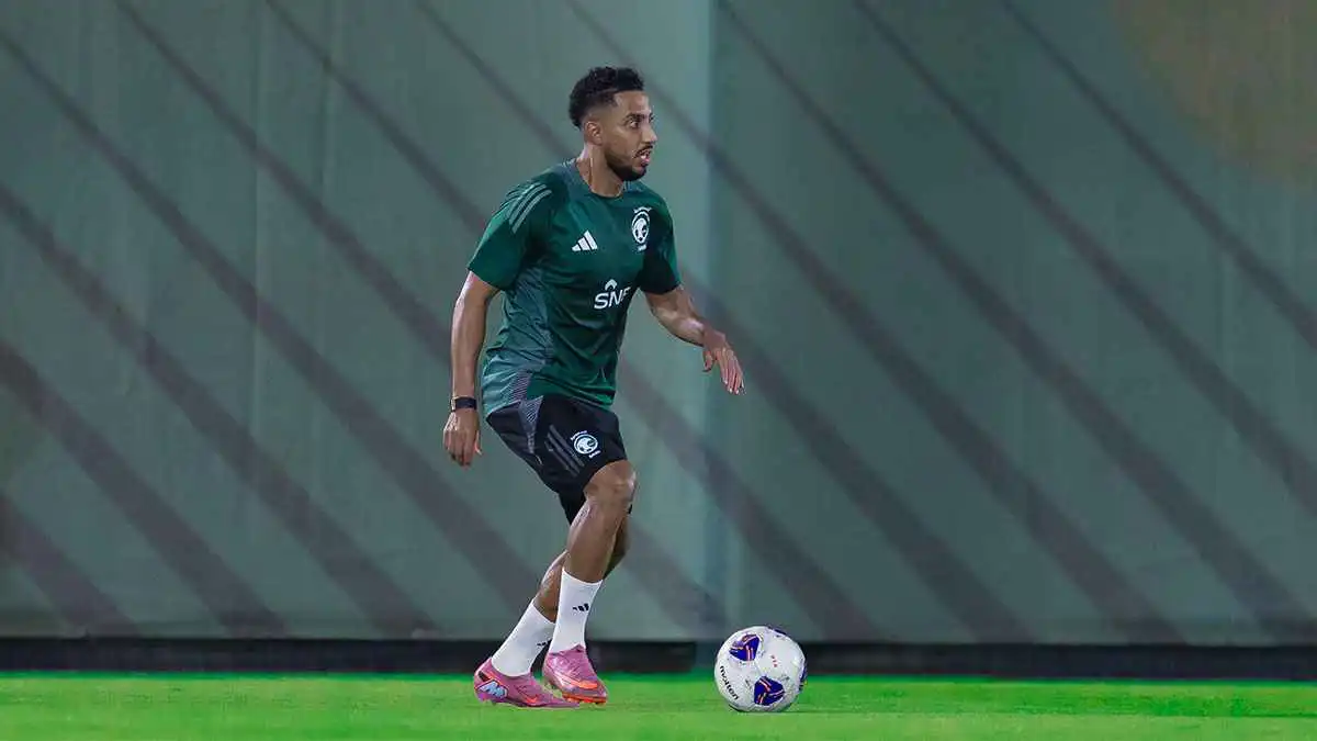 تأثيره على المنتخب سلبي.. أسطورة النصر السعودي يهاجم سالم الدوسري (فيديو)