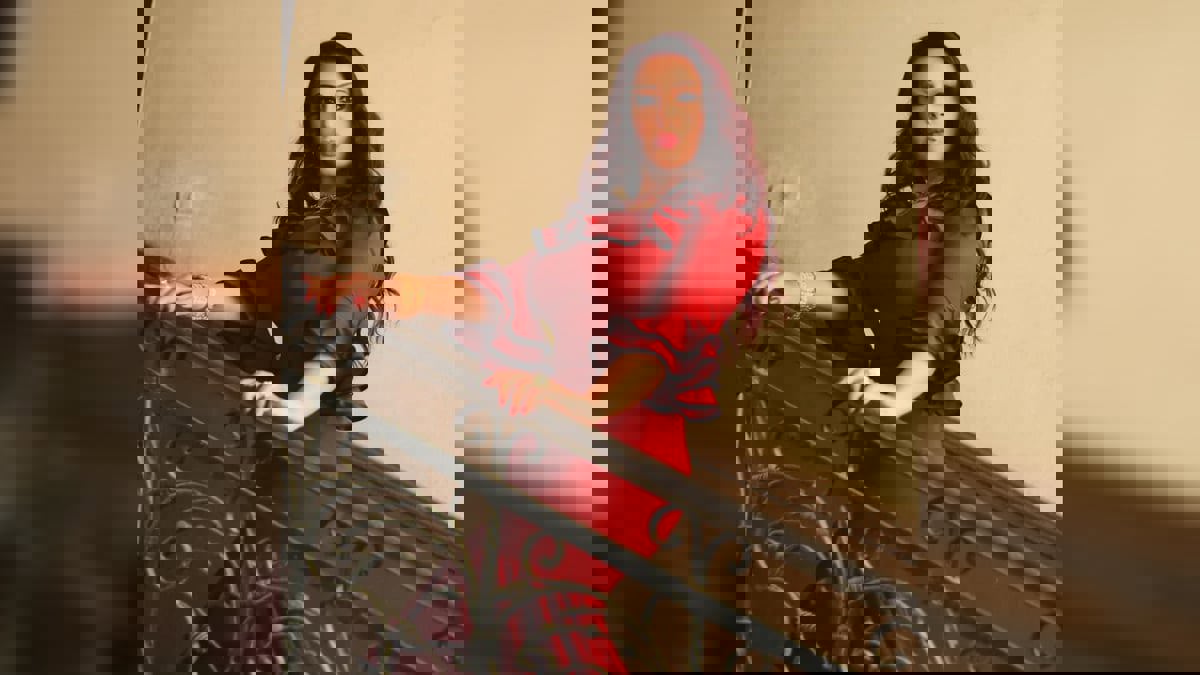 سمية الخشاب تهدد الرجال بـ"التحرش"