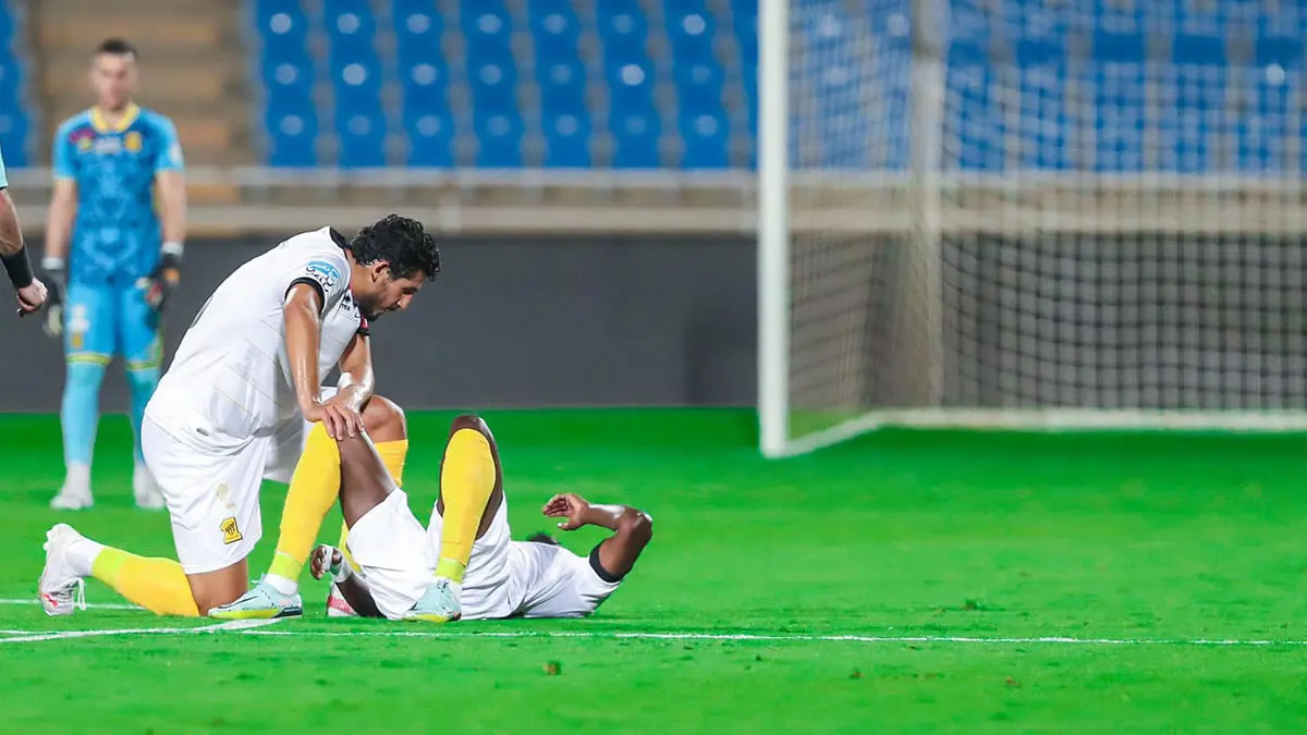 آخر تطورات إصابة أحمد شراحيلي لاعب نادي الاتحاد وموعد عودته للملاعب