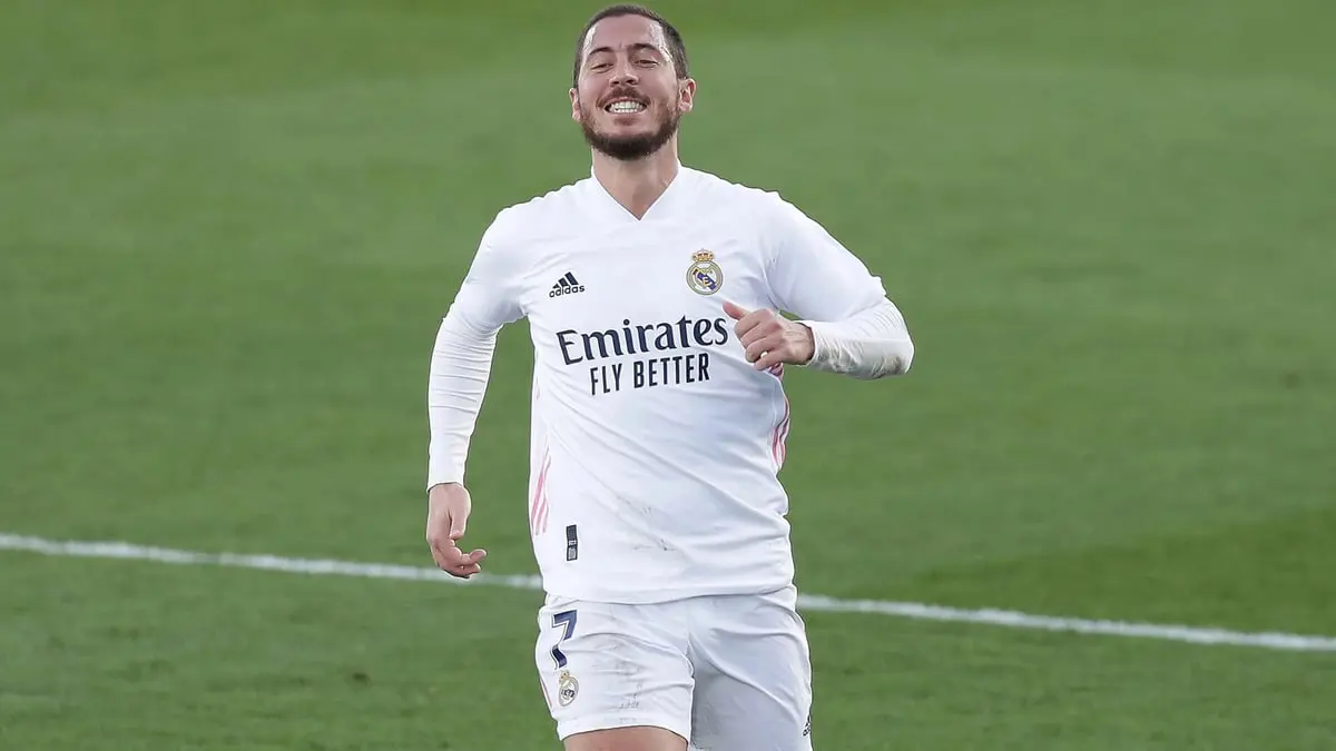 قد يلعب بجوار شقيقه.. بروسيا دورتموند يتفوق على آرسنال في الصراع على ضم هازارد