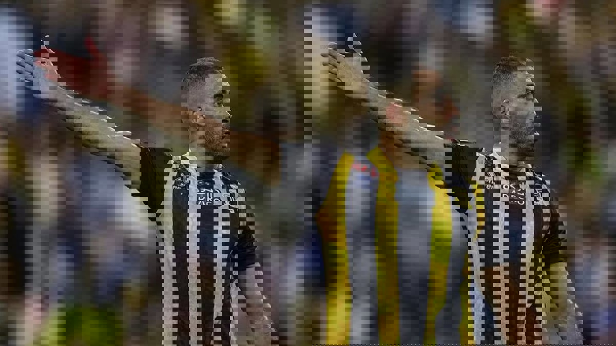 هل يستغل الاتحاد تغريدات مسلي آل معمر في قضية عبدالرزاق حمدالله؟