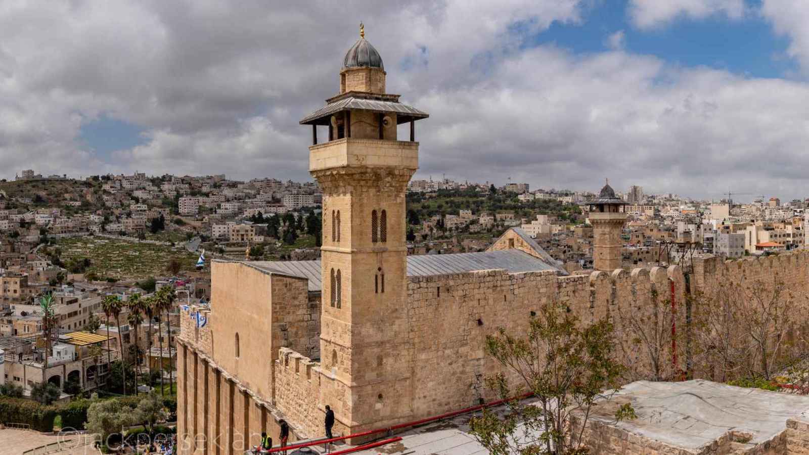 إسرائيل تنقل إدارة الحرم الإبراهيمي إلى المستوطنين